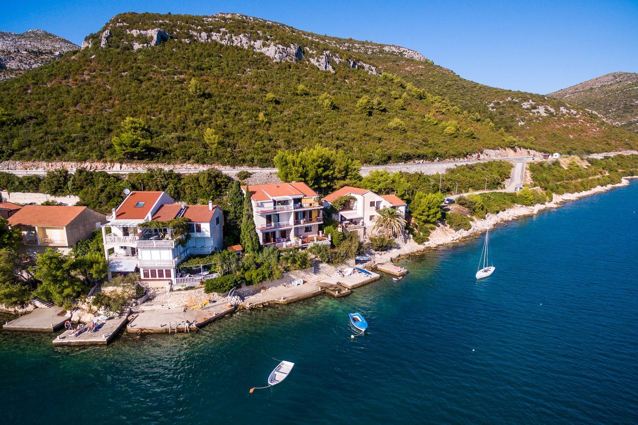 Apartments Ljiljana Klek Exteriör bild